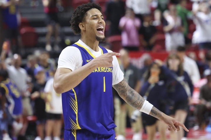 伦德博格：每天和NBA球员待在一起很不真实 有时和他们说话会紧张