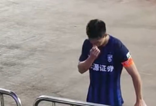 体坛周报：贺惯发言可以看出三镇已默认降级局面